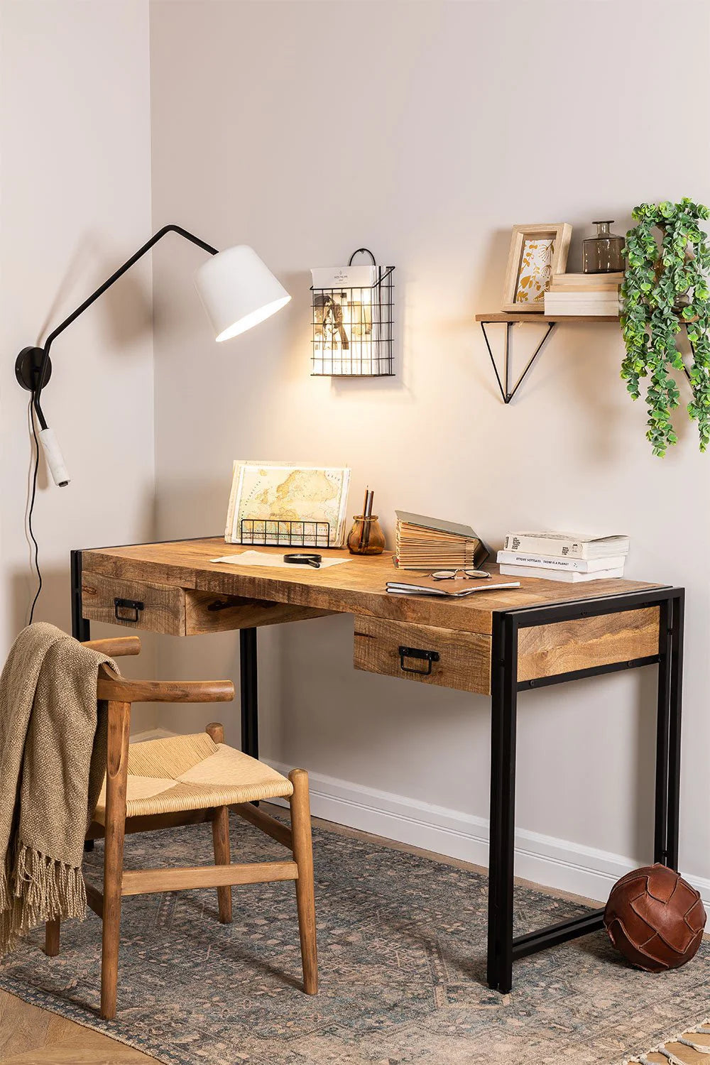 Diana Study Desk