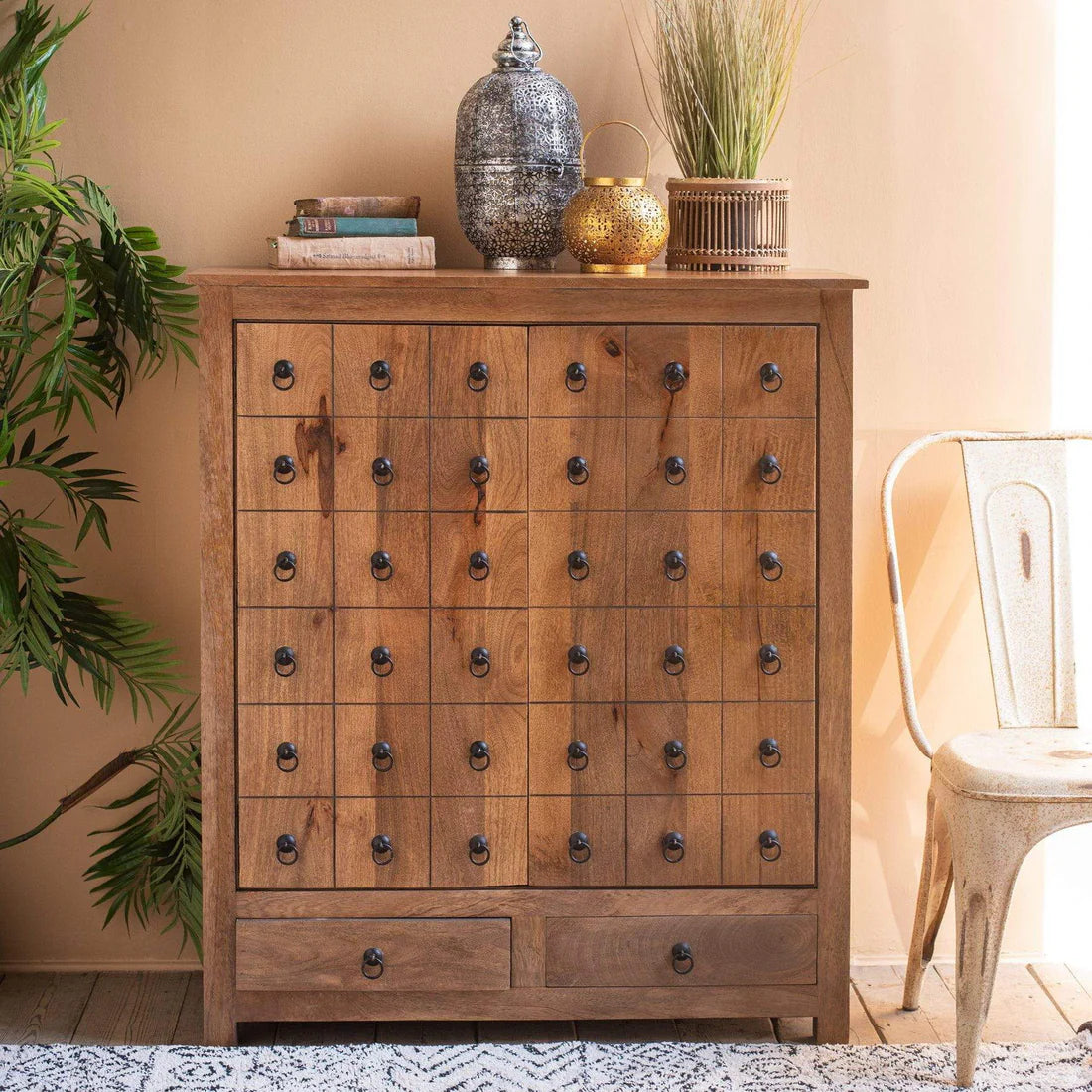 Greta Cabinet
