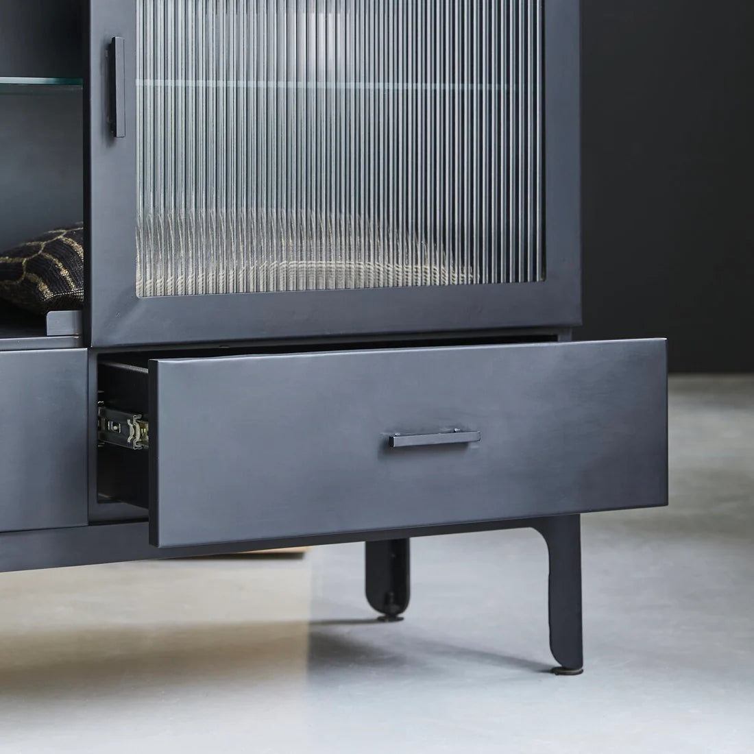 Shizu Cabinet