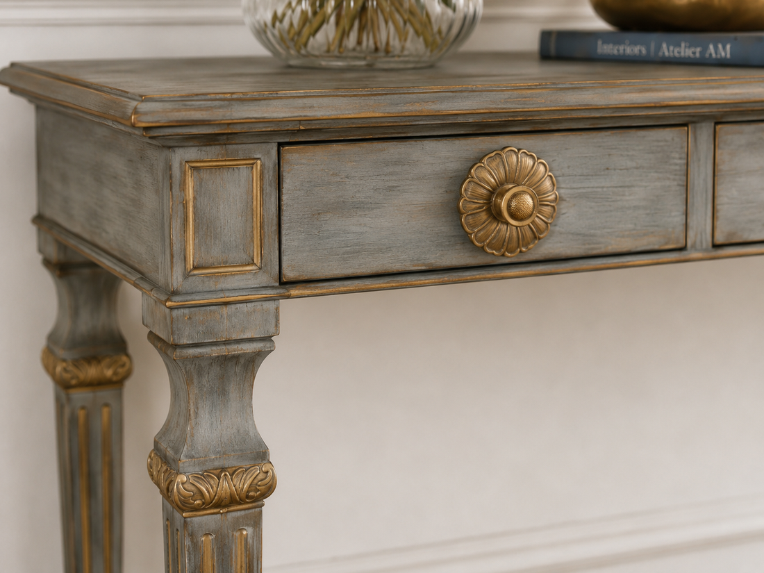 Celestique Console
